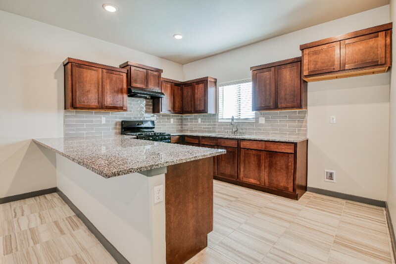 8945 Robert Dr, Unit C in El Paso, TX - Building Photo