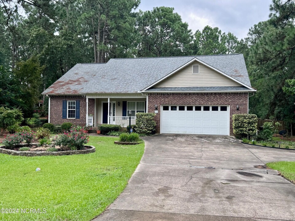 111 Michael Ln in Aberdeen, NC - Building Photo