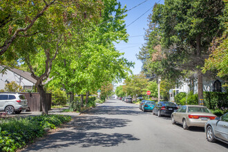 807 Cherry St in Santa Rosa, CA - Building Photo - Building Photo