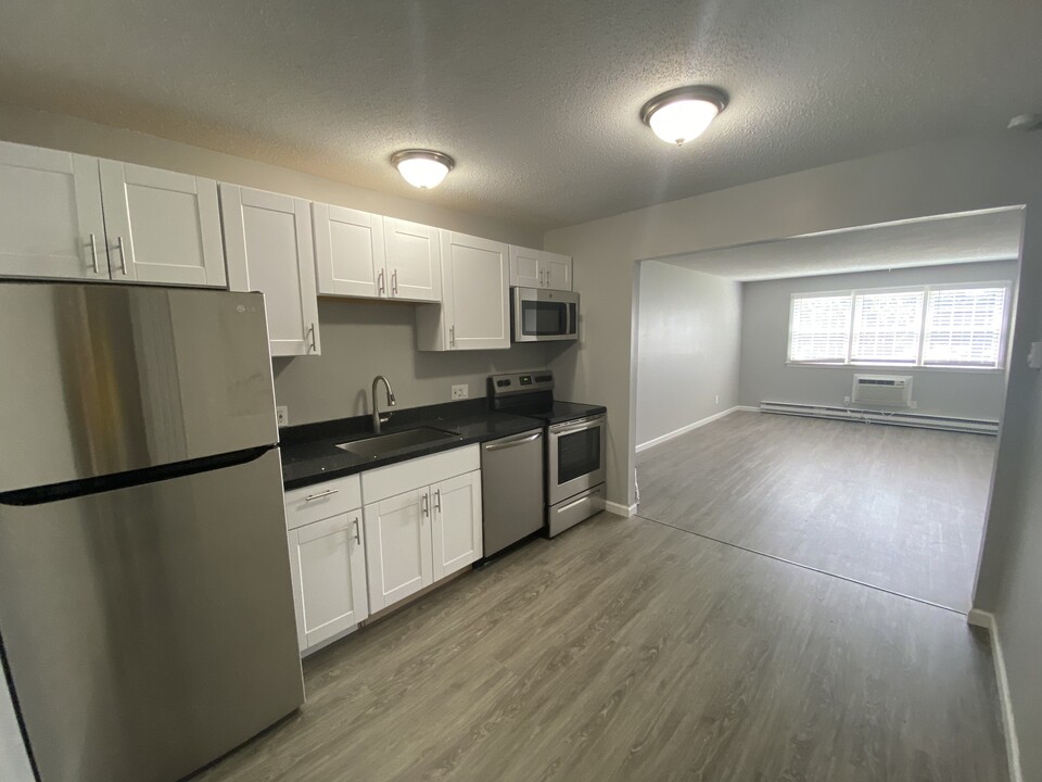 Omega Estates in Branford, CT - Foto de edificio