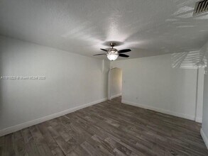 2740 SW 32nd Ave in Miami, FL - Building Photo - Building Photo