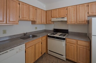 20 Church Rd in Maple Shade, NJ - Building Photo - Building Photo