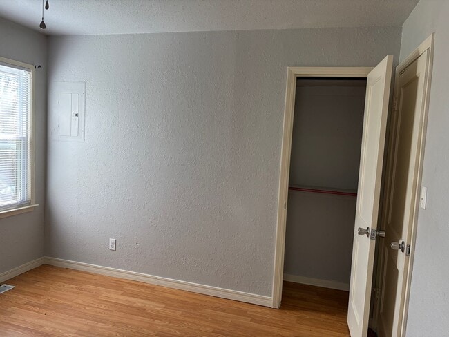 3916 Del Rd in Del City, OK - Building Photo - Building Photo