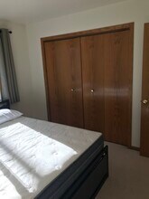 554 W 5th St in Dubuque, IA - Building Photo - Building Photo