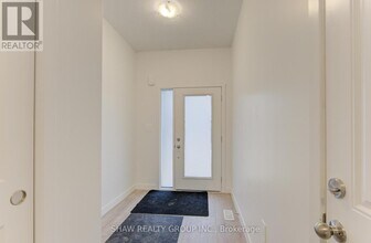 29 Oak Frst Cmn in Cambridge, ON - Building Photo - Building Photo