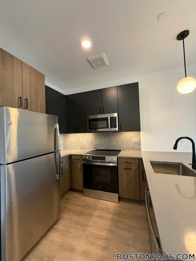 199 Gardner St in Boston, MA - Building Photo - Building Photo