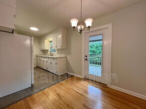 396 Riverview Dr in Asheville, NC - Building Photo - Building Photo