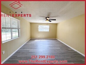 351 Lincoln Blvd in Mobile, AL - Building Photo - Building Photo