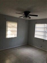 1448 W 33rd St in West Palm Beach, FL - Building Photo - Building Photo