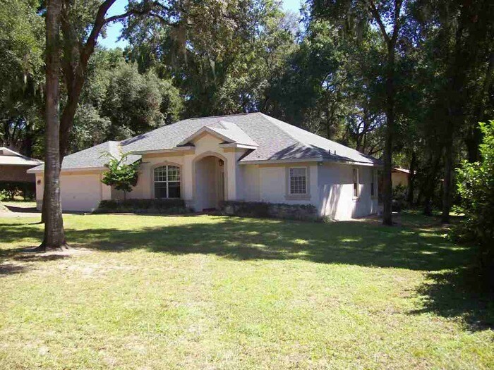1525 N Lakeview Ave in Leesburg, FL - Building Photo