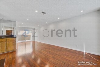 922 Lincoln Blvd in Santa Monica, CA - Building Photo - Building Photo