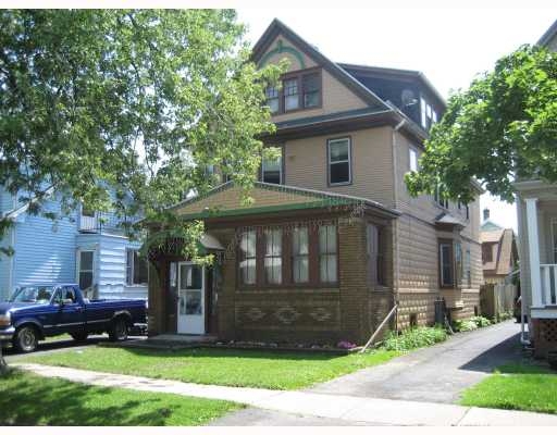 83 Parkwood Ave in Tonawanda, NY - Building Photo