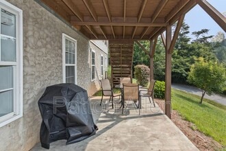 5 Robert Allman Rd in Weaverville, NC - Building Photo - Building Photo