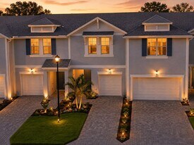 492 Salisbury Cir in Fort Pierce, FL - Building Photo
