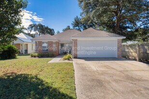 202 Summer Ln in Fort Walton Beach, FL - Building Photo