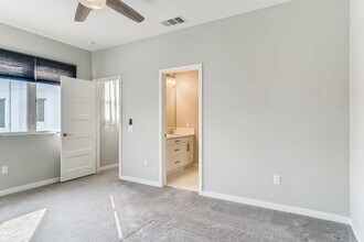 2035 N Orange Olive Rd in Orange, CA - Building Photo - Building Photo
