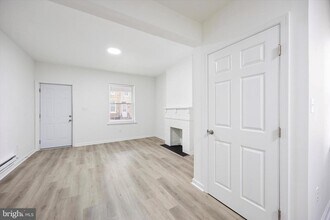 452 Mechanic St in Philadelphia, PA - Building Photo - Building Photo