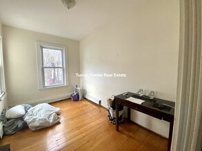 3 Folsom Ave, Unit 2 in Boston, MA - Building Photo - Building Photo