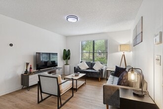 Northlake in Jacksonville, FL - Foto de edificio - Building Photo