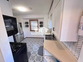 2949 York Ave N in Minneapolis, MN - Building Photo - Building Photo