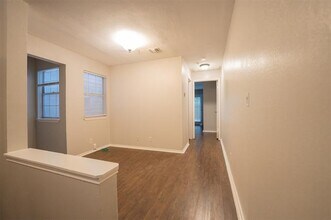 7474 Fair Oaks Ave in Dallas, TX - Building Photo - Building Photo
