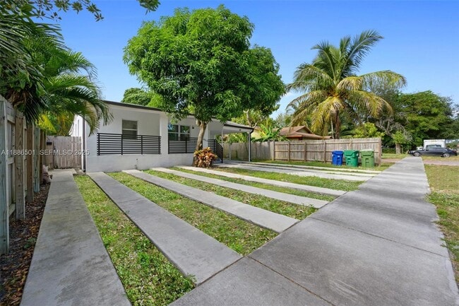 9312 NW 3rd Ave in Miami Shores, FL - Building Photo - Building Photo