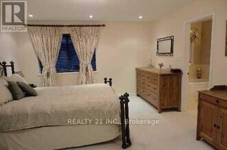 59 Wilkes Crescent in Toronto, ON - Building Photo - Building Photo