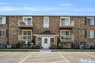 1003 Nanroc Dr in Mechanicsburg, PA - Building Photo