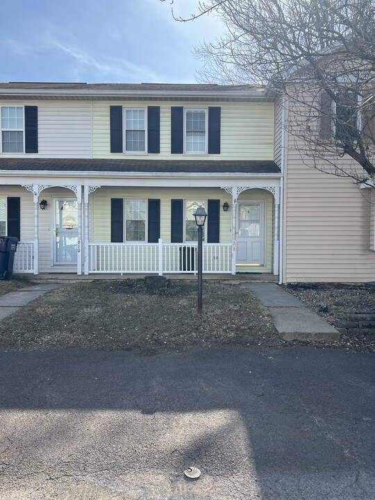 606 Nicholas Ave in Danville, PA - Building Photo