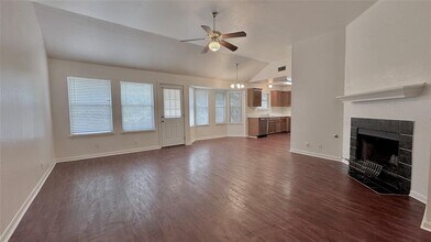 902 Jasmine Trail in Georgetown, TX - Building Photo - Building Photo