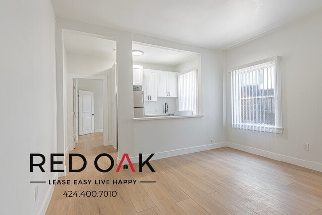 property at 1918 Grace Ave