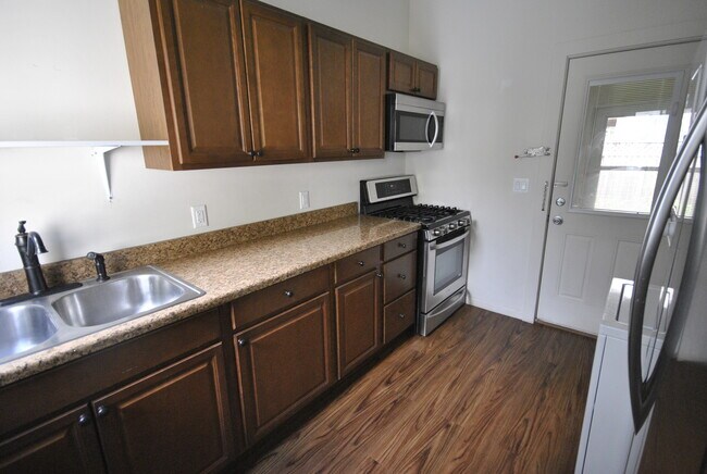 213 E Kingsley St in Ann Arbor, MI - Building Photo - Building Photo