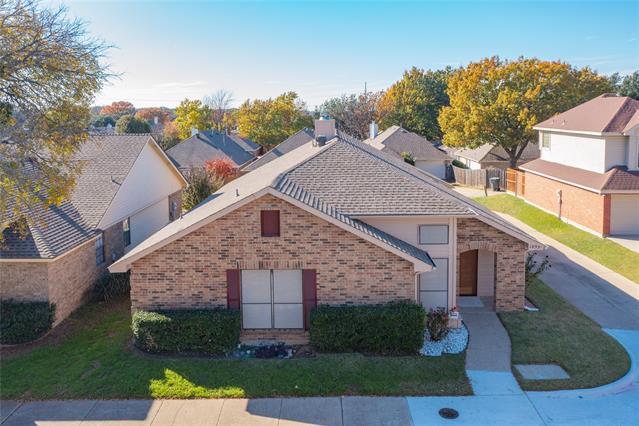property at 18951 Ravenglen Ct
