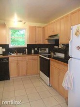 1185 Boylston St in Newton, MA - Building Photo - Building Photo
