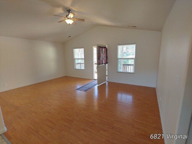 4456 Cedar Ave in Clearlake, CA - Building Photo - Building Photo