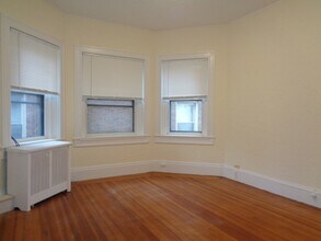 6 Beals St, Unit B1## in Brookline, MA - Building Photo - Building Photo
