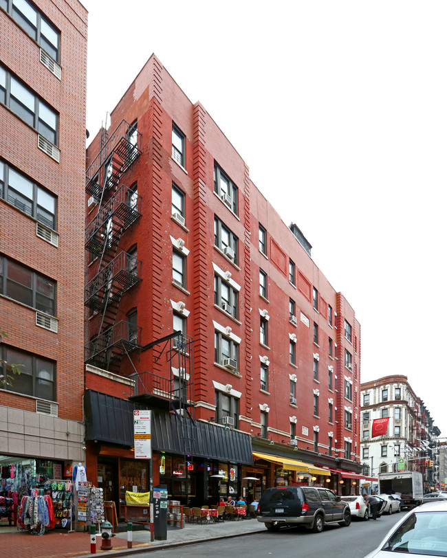 177 Mulberry St in New York, NY - Building Photo - Building Photo