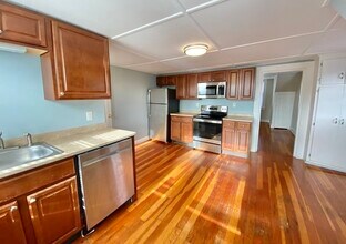 9 Allerton St in Plymouth, MA - Building Photo - Building Photo