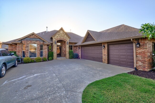 812 Ryan Rd in Moore, OK - Building Photo - Building Photo