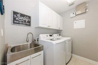 2438 Butterfly Palm Dr in Naples, FL - Building Photo - Building Photo