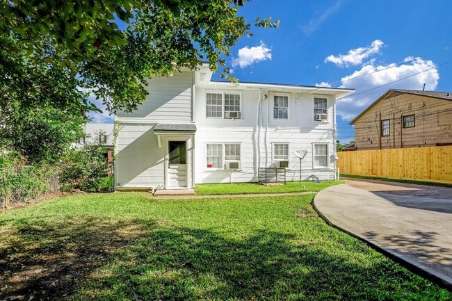 property at 3446 Blodgett St