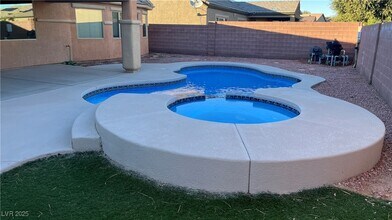 3706 Greenfield Lakes St in Las Vegas, NV - Building Photo - Building Photo