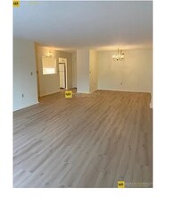 131 Coolidge Ave, Unit 122 in Watertown, MA - Foto de edificio - Building Photo