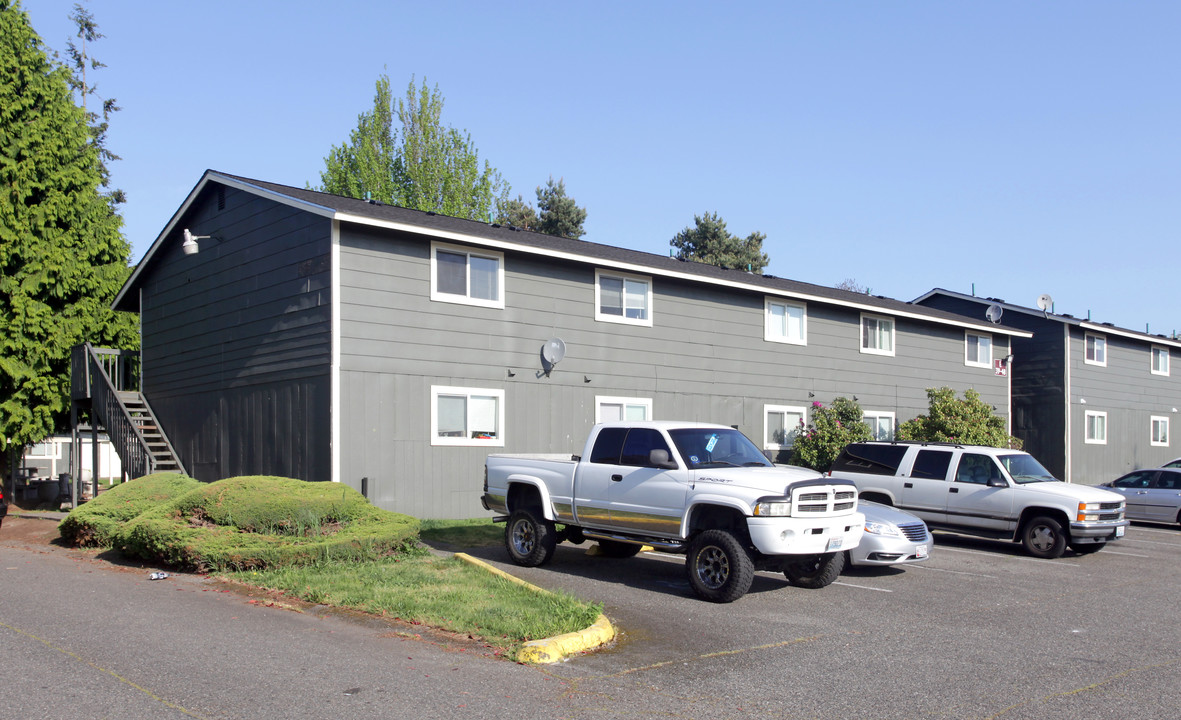 Mark Twain Apartments in Tacoma, WA - Building Photo