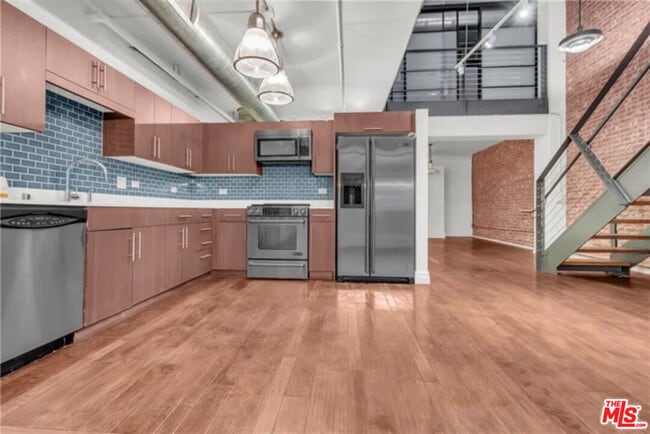 510 S Hewitt St in Los Angeles, CA - Building Photo - Building Photo