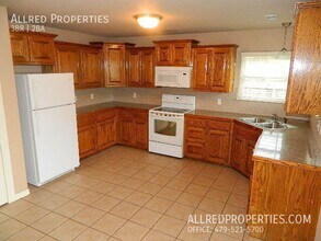 3576 W Clearwood Dr in Fayetteville, AR - Building Photo - Building Photo