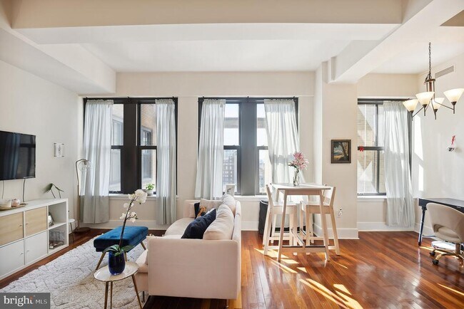 property at 1500 Chestnut St