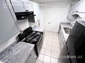 933 Monterey Ct S in Gretna, LA - Building Photo - Building Photo