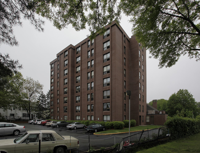 Cochran House in Melrose, MA - Building Photo - Building Photo