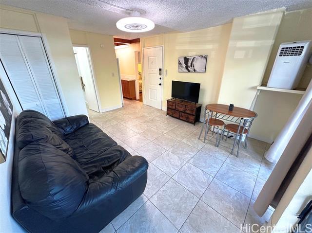 454 Namahana St in Honolulu, HI - Foto de edificio - Building Photo